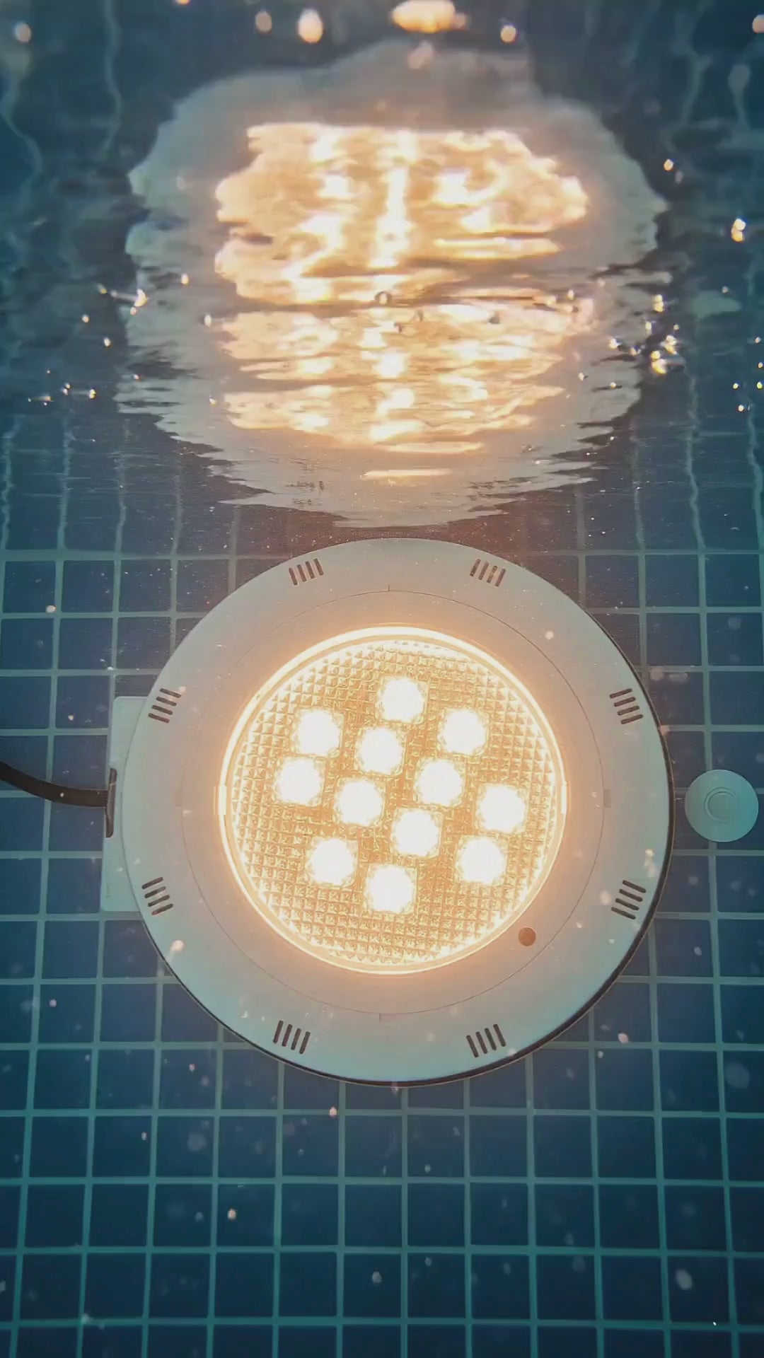 Foco Led Piscina 12w 7 Colores Con Control Remoto Homeclaf